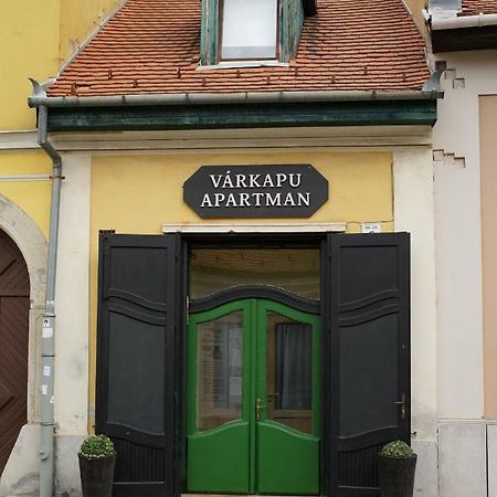 Várkapu Apartman Eger Exterior foto